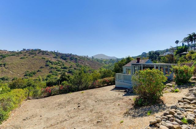 5964 Highplace Drive, San Diego, CA 92120