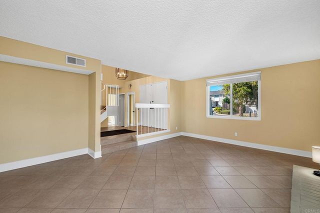 5964 Highplace Drive, San Diego, CA 92120