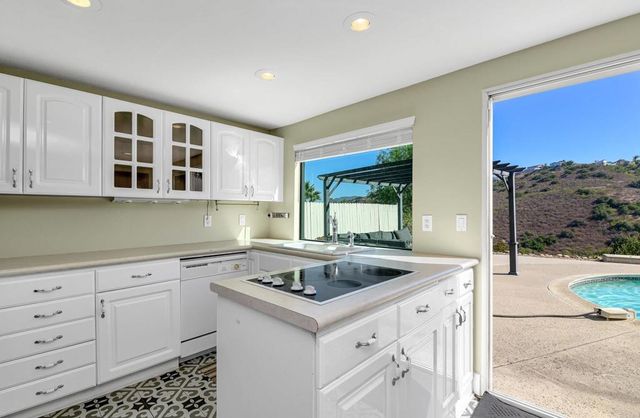 5964 Highplace Drive, San Diego, CA 92120