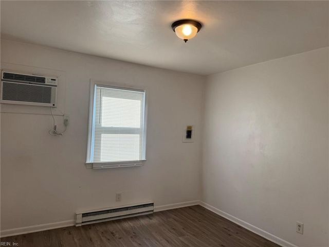 1615 E Ocean View Ave Apt 5, Norfolk, VA 23503