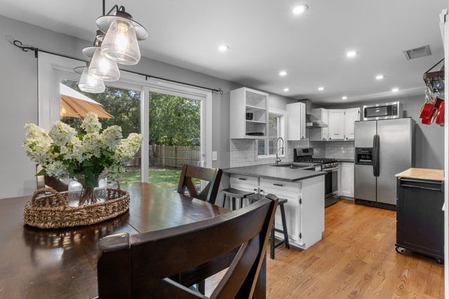 7 Elliot Way, Harwich, MA 02645