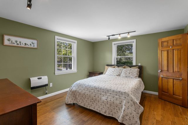 7 Elliot Way, Harwich, MA 02645