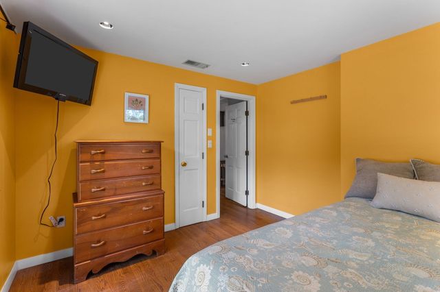 7 Elliot Way, Harwich, MA 02645
