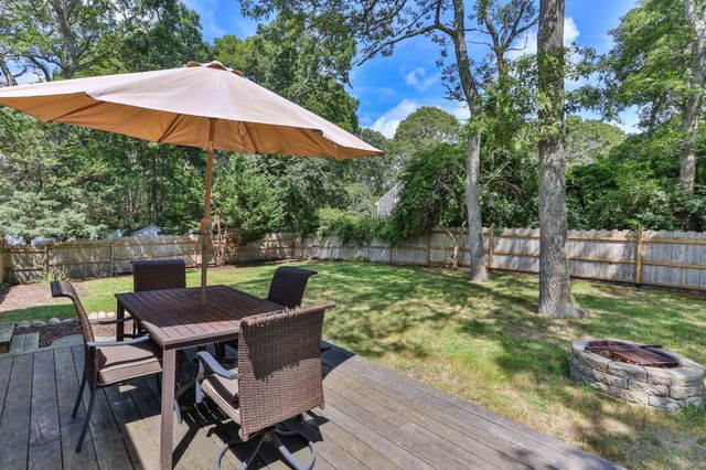7 Elliot Way, Harwich, MA 02645