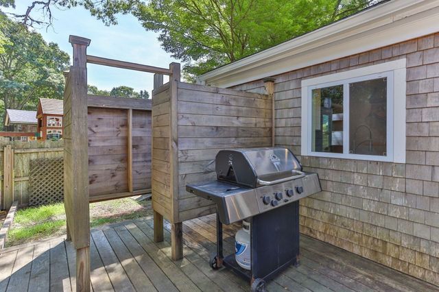 7 Elliot Way, Harwich, MA 02645