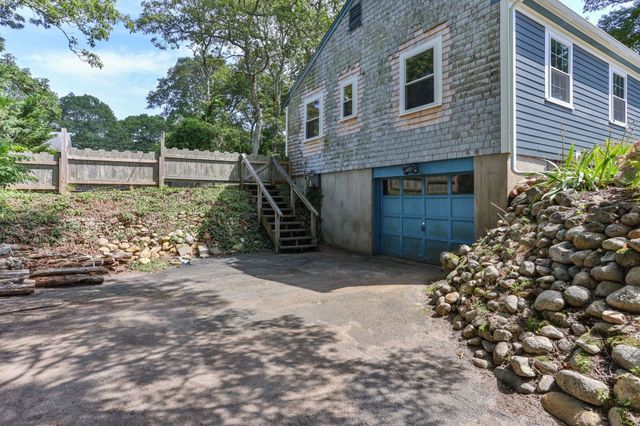 7 Elliot Way, Harwich, MA 02645