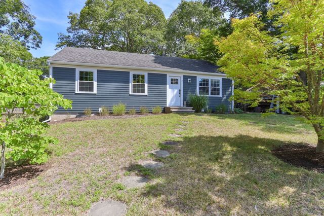 7 Elliot Way, Harwich, MA 02645