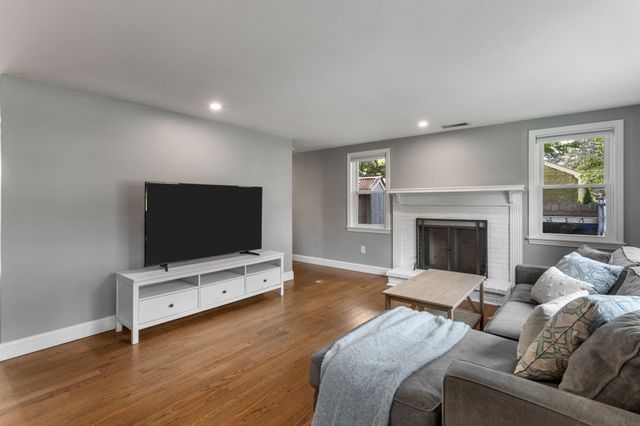 7 Elliot Way, Harwich, MA 02645
