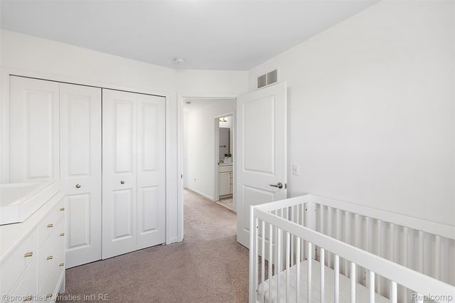 445 Wright Street, Wixom, MI 48393