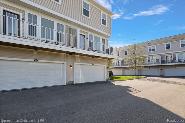 445 Wright Street, Wixom, MI 48393