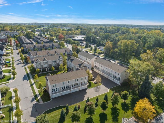 445 Wright Street, Wixom, MI 48393