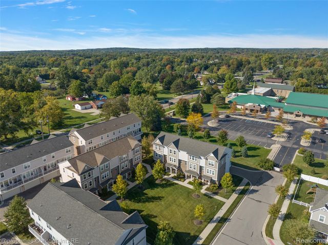 445 Wright Street, Wixom, MI 48393
