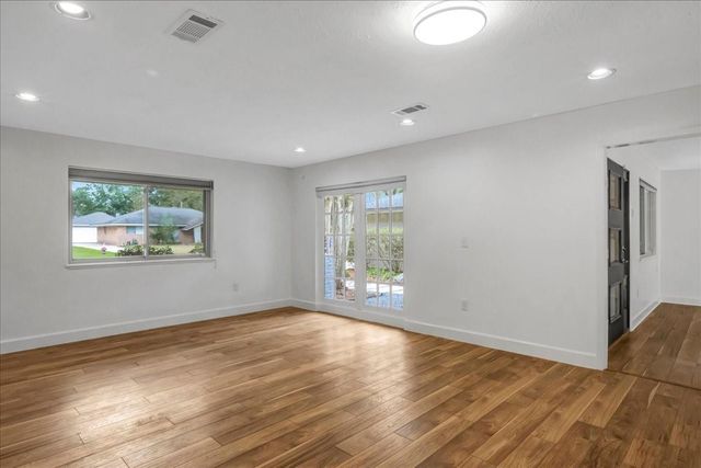 1614 Wavecrest Lane, Houston, TX 77062