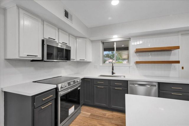 1614 Wavecrest Lane, Houston, TX 77062