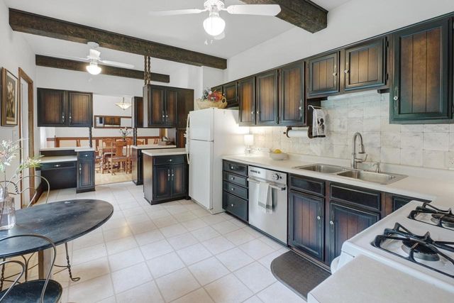 156 Felix STREET, Wales, WI 53183