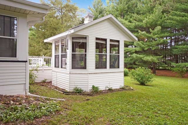 156 Felix STREET, Wales, WI 53183