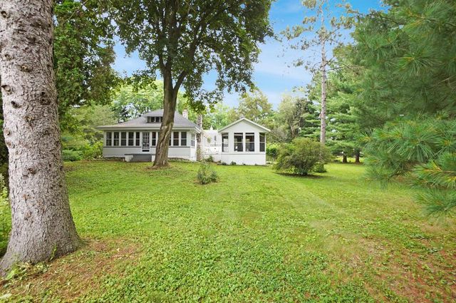 156 Felix STREET, Wales, WI 53183