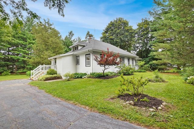 156 Felix STREET, Wales, WI 53183