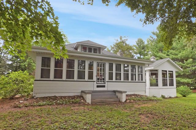 156 Felix STREET, Wales, WI 53183