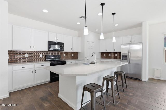 12214 W Briles Road W, Peoria, AZ 85383