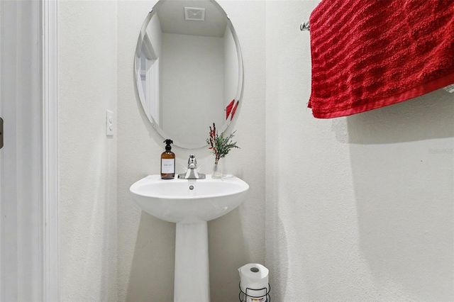 136 PIAVE STREET, Haines City, FL 33844