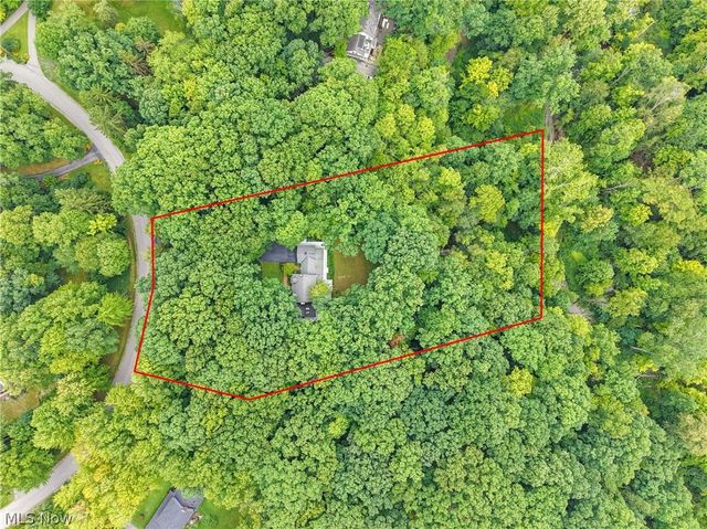 80 Mill Creek Lane, Moreland Hills, OH 44022