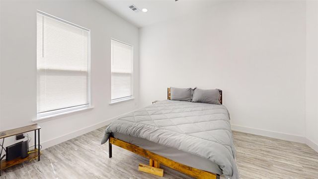 828 Indian Drive, Granbury, TX 76048