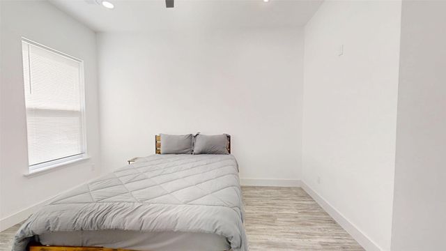 828 Indian Drive, Granbury, TX 76048