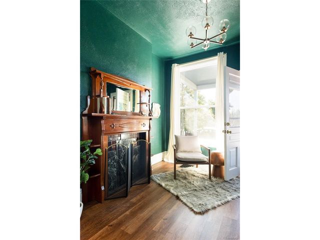 1580 Dallas St, Aurora, CO 80010