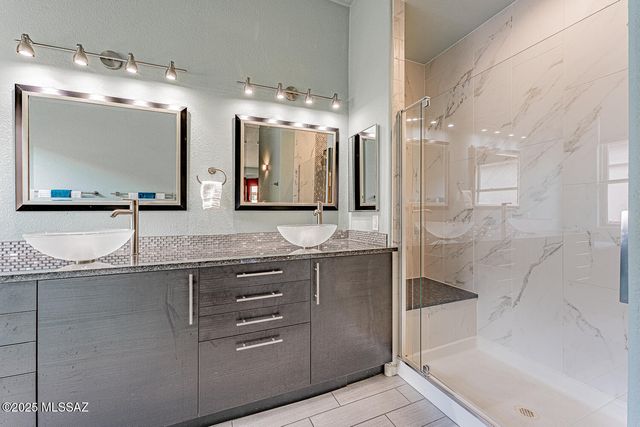 1358 N Sage Sparrow Road, Green Valley, AZ 85614