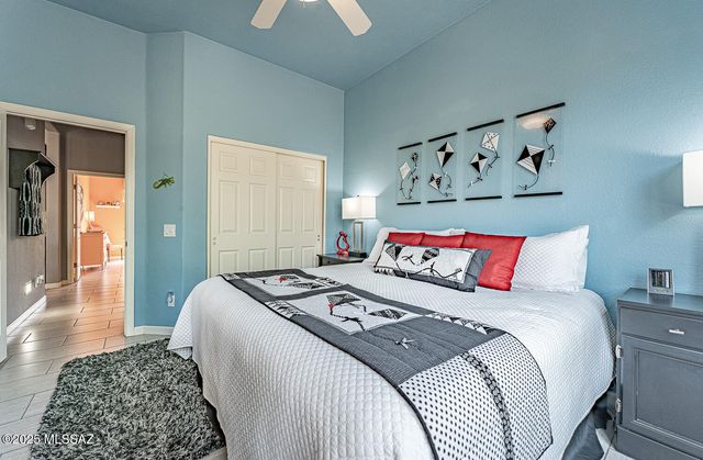 1358 N Sage Sparrow Road, Green Valley, AZ 85614