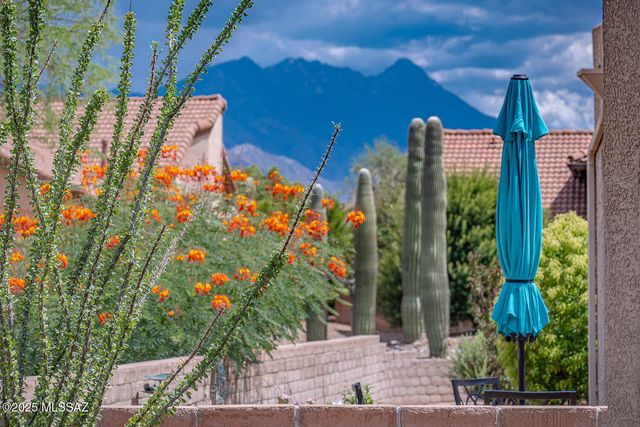 1358 N Sage Sparrow Road, Green Valley, AZ 85614