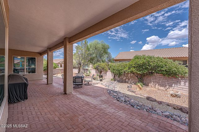 1358 N Sage Sparrow Road, Green Valley, AZ 85614