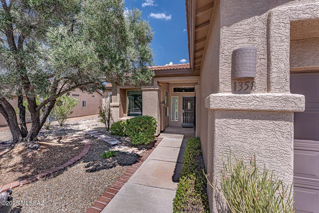 1358 N Sage Sparrow Road, Green Valley, AZ 85614