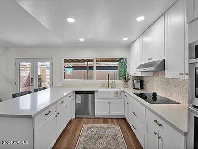 4338 N PARKWAY Avenue, Scottsdale, AZ 85251