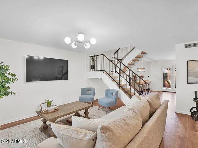 4338 N PARKWAY Avenue, Scottsdale, AZ 85251