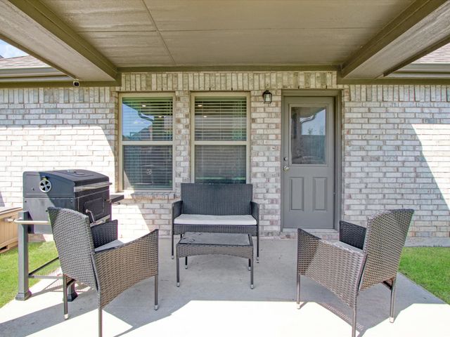 3541 Redbud Flower Trail, Prairie Ridge, TX 76084