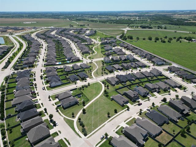 3541 Redbud Flower Trail, Prairie Ridge, TX 76084