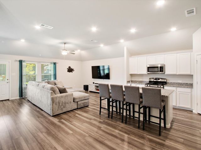 3541 Redbud Flower Trail, Prairie Ridge, TX 76084