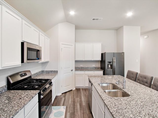 3541 Redbud Flower Trail, Prairie Ridge, TX 76084