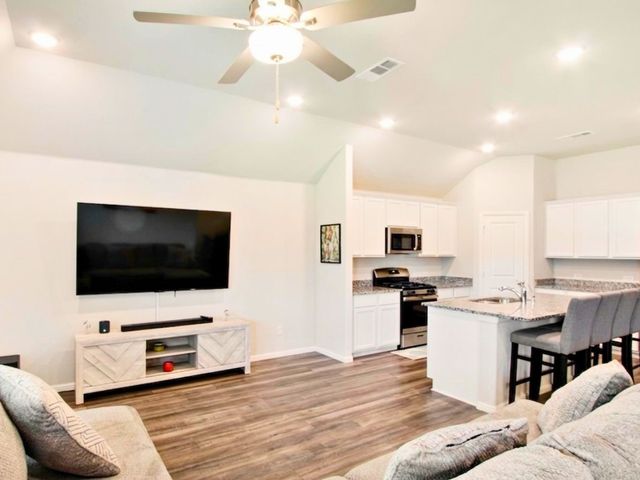3541 Redbud Flower Trail, Prairie Ridge, TX 76084