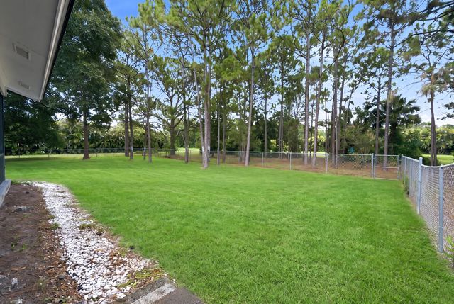 7380 155TH Place N, Palm Beach Gardens, FL 33418