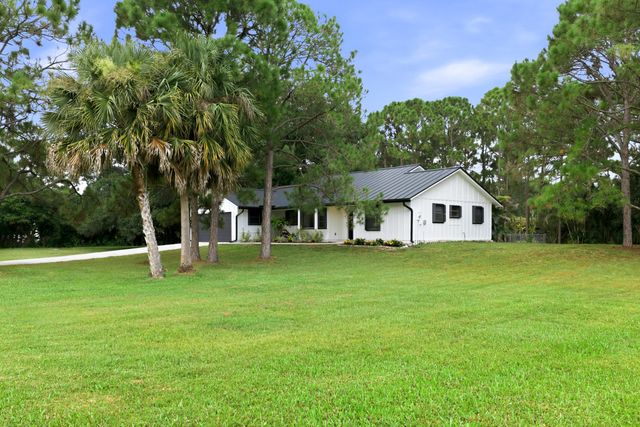 7380 155TH Place N, Palm Beach Gardens, FL 33418