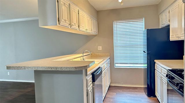 5426 Menchaca RD 119, Austin, TX 78745