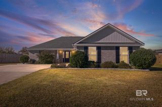 21687 Bartlett Lane, Robertsdale, AL 36567