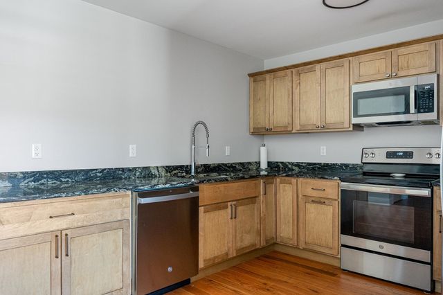 25 Fletcher Rd Unit 107, Fairfax, VT 05454