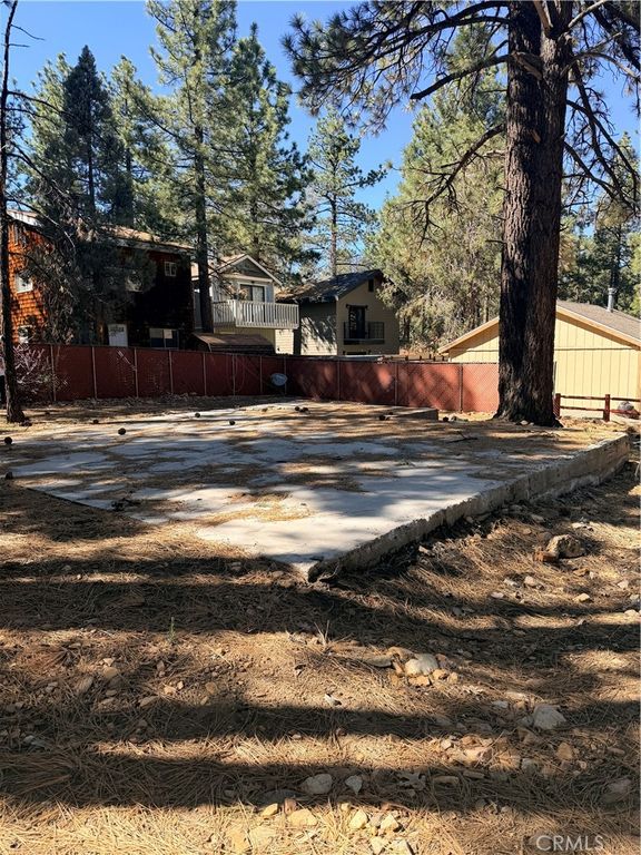 270 Maple, Sugarloaf, CA 92386