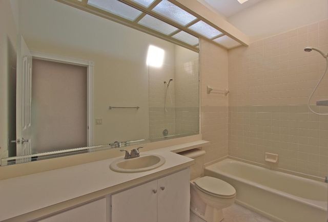 252 Sussex Circle, Jupiter, FL 33458