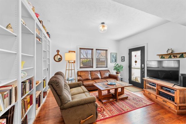 727 Highland Ave, Salina, KS 67401