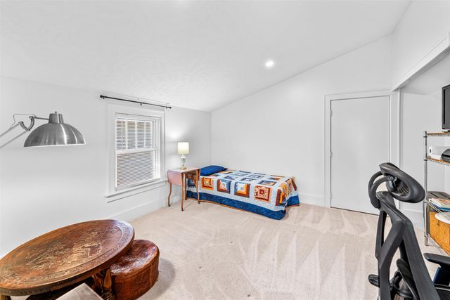 727 Highland Ave, Salina, KS 67401